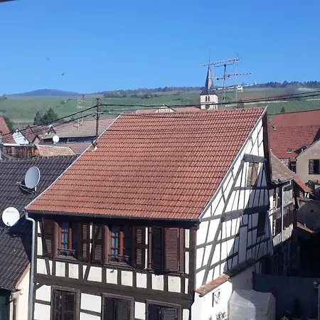 Appartement Au-dessus Des Toits Plein Centre Avec Vue Sur Les Vignes *
