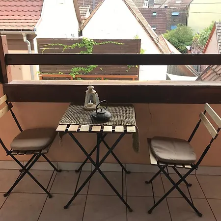 Appartement Au-dessus Des Toits Plein Centre Avec Vue Sur Les Vignes